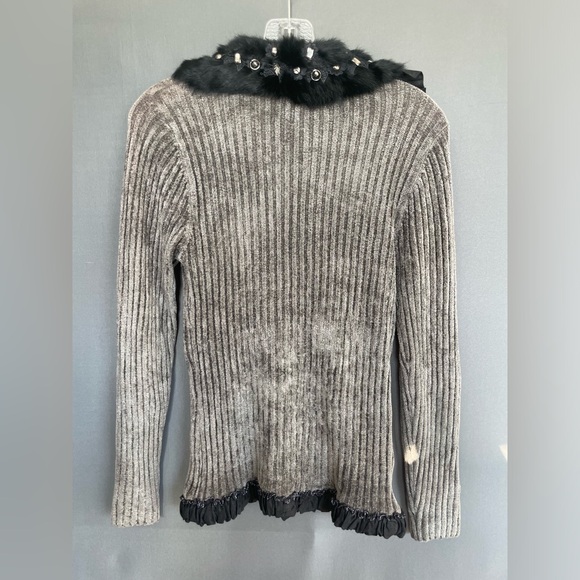 CARINA SZ Medium faux fur bedazzled cardigan with chain, ruffle and bead details - Picture 3 of 12